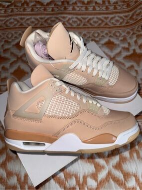 Womens Air Jordan 4 Retro Shimmer Size women’s 7.5
